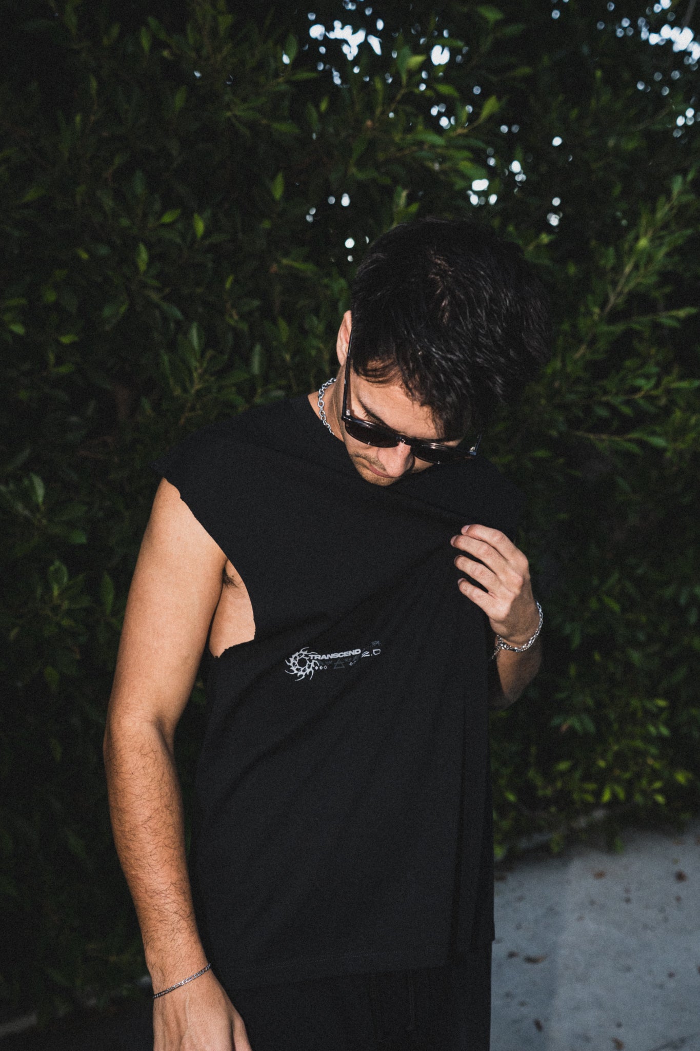 VISION_RAW EDGE TANK [black]